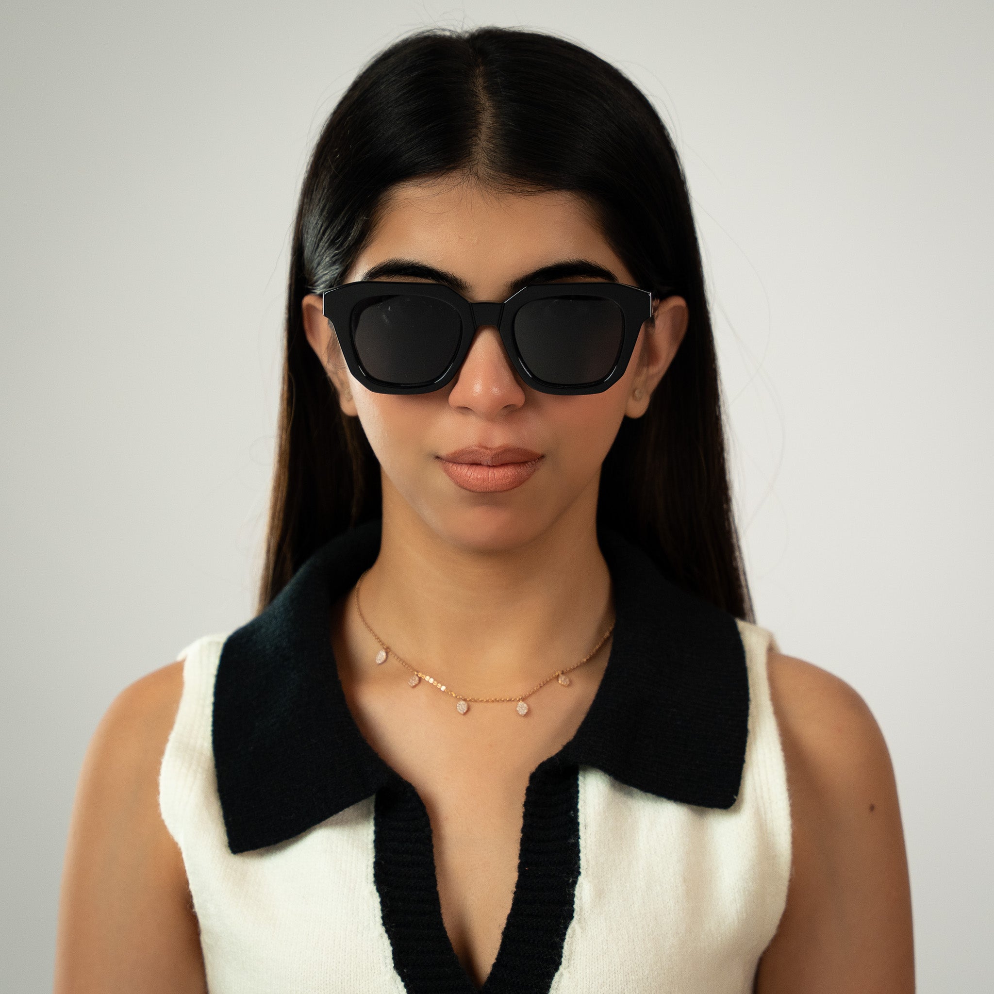 ALBA (NOIR SOLID)
