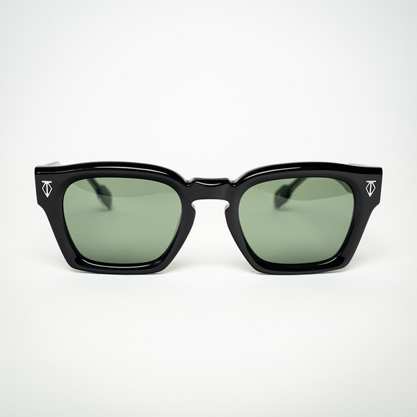 FERRO LUCENTE (NOIR SOLID)