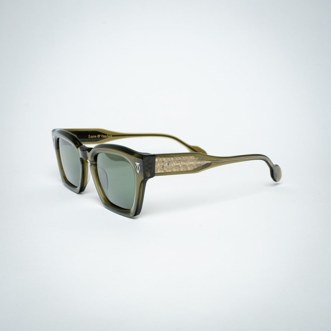 FERRO LUCENTE (OLIVA NOTTE)