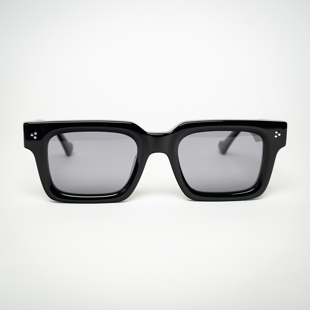 QUADRO (NOIR SOLID)