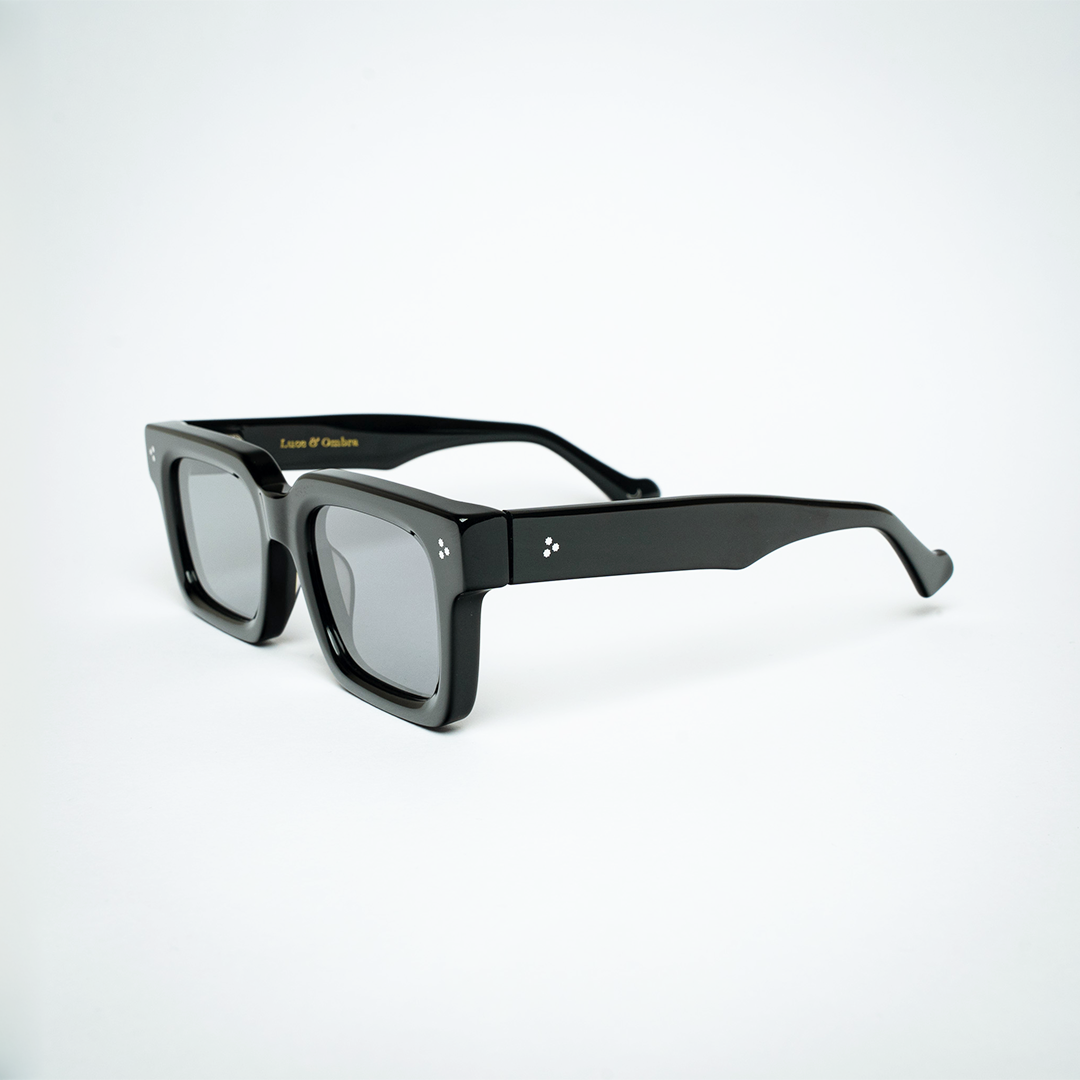 QUADRO (NOIR SOLID)